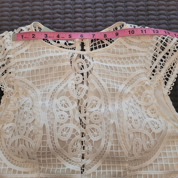 Karmai embroidery crop top, size medium - Picture 13 of 13